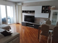 Visualizza le foto dell'immobile