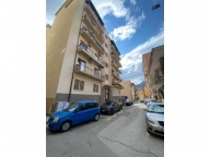 Visualizza le foto dell'immobile