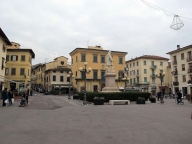 Visualizza le foto dell'immobile