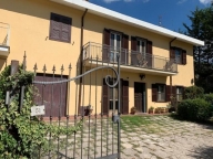 Visualizza le foto dell'immobile