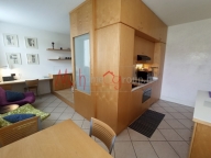 Visualizza le foto dell'immobile