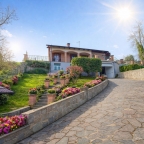 Visualizza le foto dell'immobile