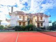 Visualizza le foto dell'immobile