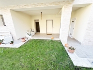 Visualizza le foto dell'immobile