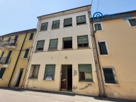 intera palazzina in vendita a Rovigo in zona Centro Storico