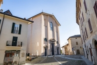 Visualizza le foto dell'immobile