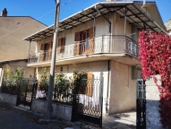 Visualizza le foto dell'immobile