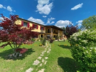 Visualizza le foto dell'immobile