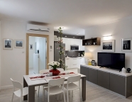 Visualizza le foto dell'immobile