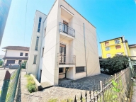 Visualizza le foto dell'immobile Visualizza le foto dell'immobile