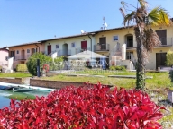 Visualizza le foto dell'immobile