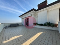 Visualizza le foto dell'immobile Visualizza le foto dell'immobile