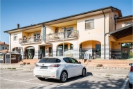 Visualizza le foto dell'immobile