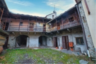 Visualizza le foto dell'immobile