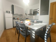 Visualizza le foto dell'immobile