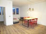 Visualizza le foto dell'immobile