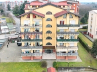 Visualizza le foto dell'immobile