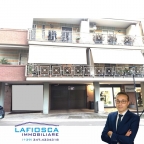 Visualizza le foto dell'immobile