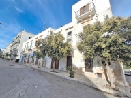 Visualizza le foto dell'immobile