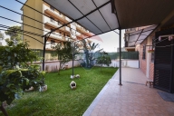 Visualizza le foto dell'immobile Visualizza le foto dell'immobile