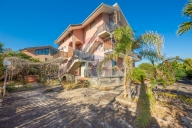 Visualizza le foto dell'immobile Visualizza le foto dell'immobile