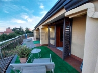 Visualizza le foto dell'immobile