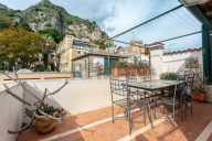 Visualizza le foto dell'immobile