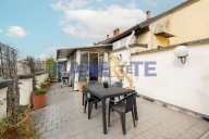 Visualizza le foto dell'immobile