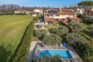 Visualizza le foto dell'immobile