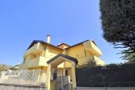 Visualizza le foto dell'immobile