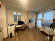 Visualizza le foto dell'immobile