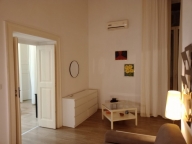 Visualizza le foto dell'immobile