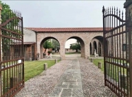 Visualizza le foto dell'immobile