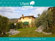 Visualizza le foto dell'immobile