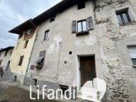 Visualizza le foto dell'immobile
