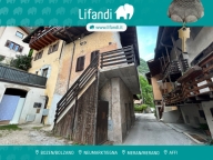 Visualizza le foto dell'immobile