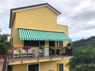 Visualizza le foto dell'immobile