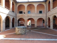 Visualizza le foto dell'immobile