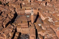 negozio in affitto a Siena in zona Centro Città