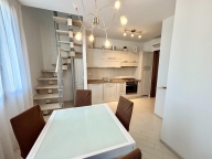 Visualizza le foto dell'immobile