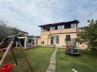 Visualizza le foto dell'immobile