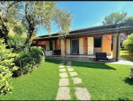 Visualizza le foto dell'immobile