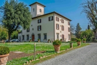 Visualizza le foto dell'immobile