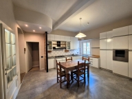 Visualizza le foto dell'immobile Visualizza le foto dell'immobile