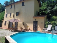 Visualizza le foto dell'immobile