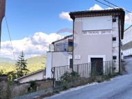Visualizza le foto dell'immobile