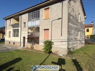 Visualizza le foto dell'immobile