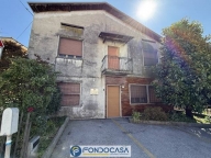 Visualizza le foto dell'immobile