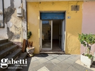 Visualizza le foto dell'immobile