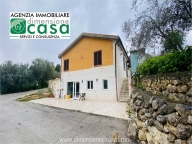 Visualizza le foto dell'immobile
